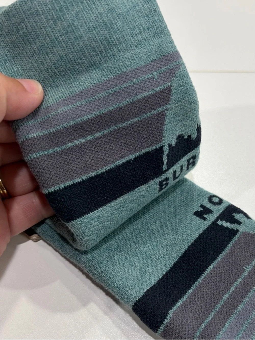 Burton Women's Small Medium Emblem Midweight Socks Ski Snowboard NWT Blue